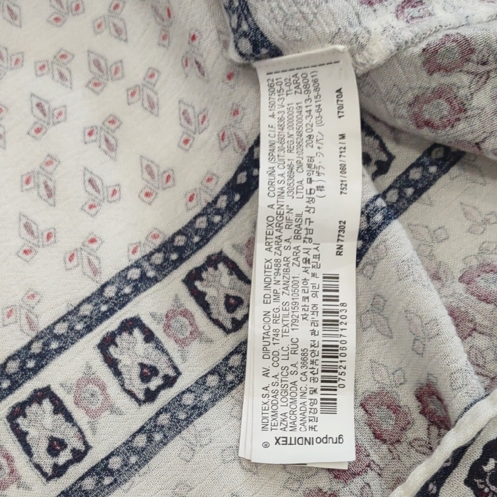 ZARA TRAFALUC Patterned Cream Skirt with Black and Red Accents - Picture 14 of 17